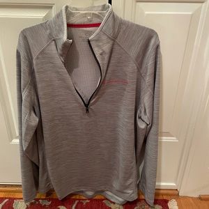 Vineyard Vines pullover zipper. Large. New. Never worn.